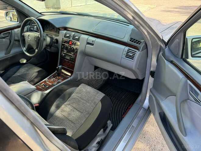 Mercedes E 240 2000, 275,056 km - 2.4 l - Bakı