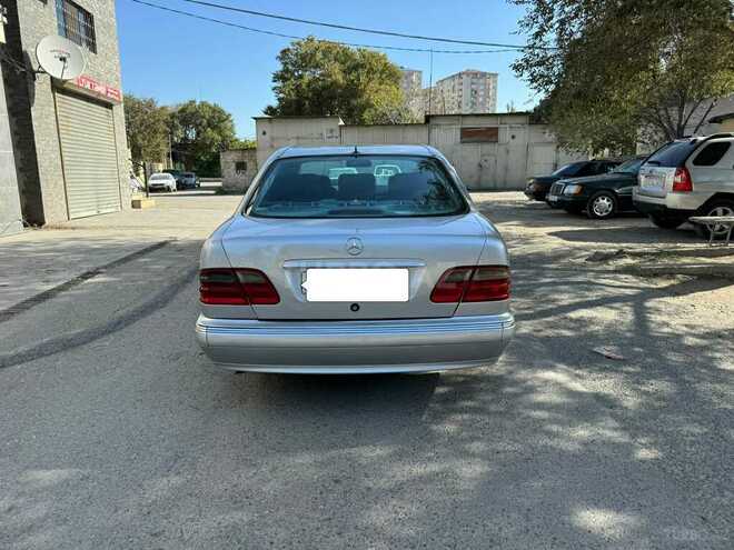 Mercedes E 240 2000, 275,056 km - 2.4 l - Bakı