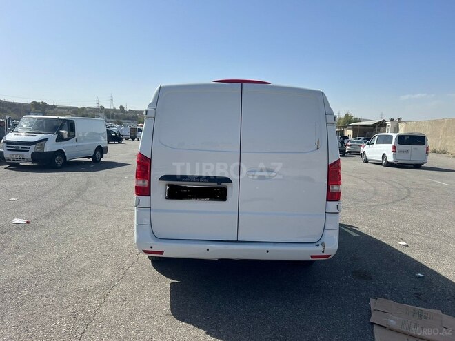 Mercedes Vito 2019, 270,000 km - 2.8 l - Bakı