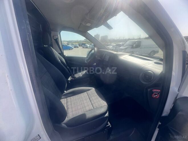 Mercedes Vito 2019, 270,000 km - 2.8 l - Bakı