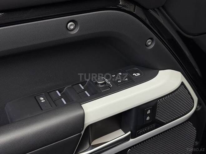 Land Rover Defender 2020, 95,000 km - 3.0 л - Bakı