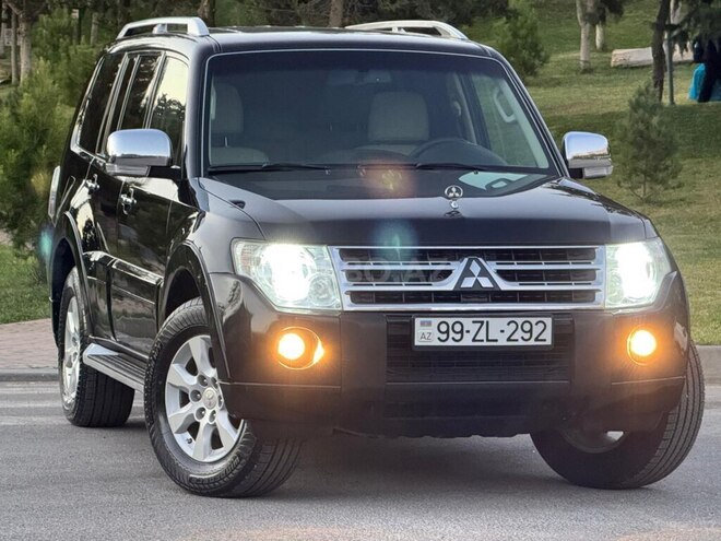 Mitsubishi Pajero 2010, 157,000 km - 3.5 л - Bakı