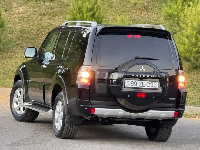 Mitsubishi Pajero 2010, 157,000 km - 3.5 л - Bakı