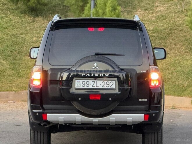 Mitsubishi Pajero 2010, 157,000 km - 3.5 л - Bakı