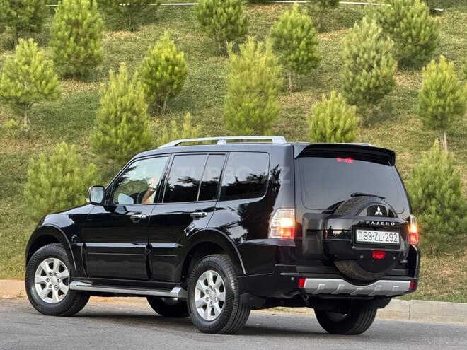 Mitsubishi Pajero 2010, 157,000 km - 3.5 л - Bakı