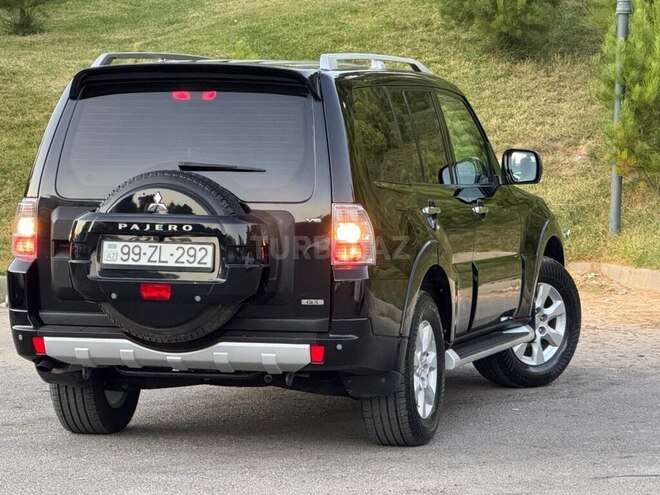 Mitsubishi Pajero 2010, 157,000 km - 3.5 л - Bakı