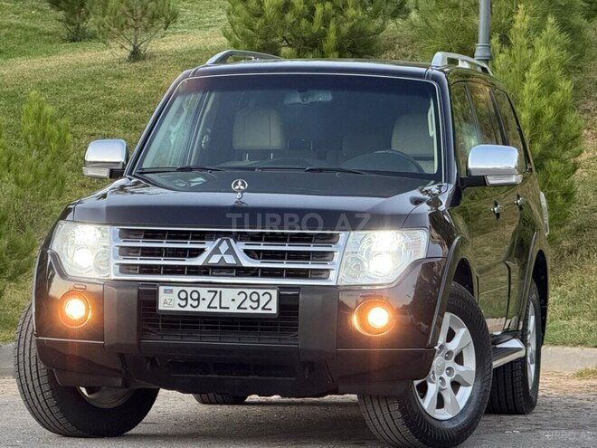 Mitsubishi Pajero 2010, 157,000 km - 3.5 л - Bakı
