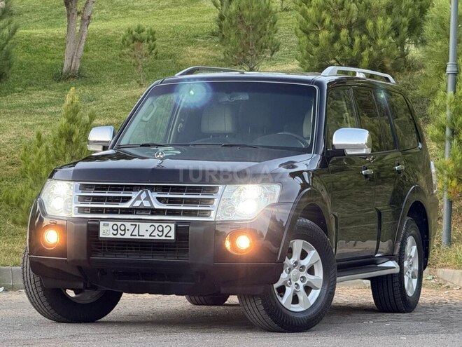 Mitsubishi Pajero 2010, 157,000 km - 3.5 л - Bakı