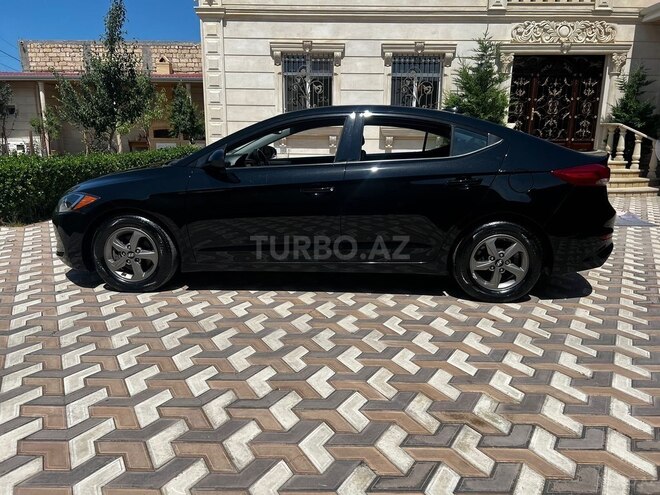 Hyundai Elantra 2018, 85,600 km - 1.6 л - Bakı