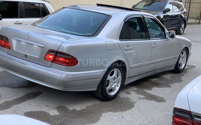 Mercedes E 320 2001, 380,217 km - 3.2 l - Bakı