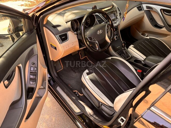 Hyundai Elantra 2015, 84,000 km - 1.8 l - Bakı