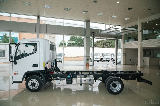 Hyundai Mighty EX5-4