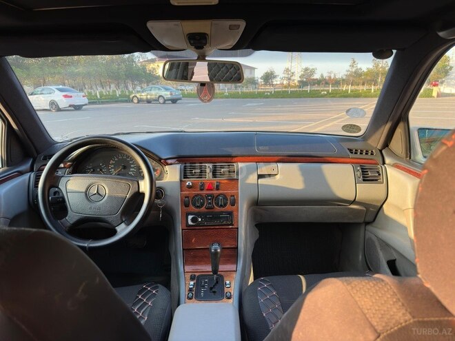 Mercedes E 220 d 1997, 780,000 km - 2.2 л - Bakı
