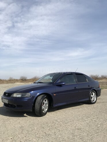 Opel Vectra 1997, 518,000 km - 1.8 l - Yevlax