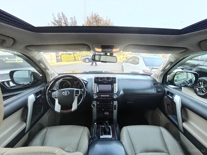 Toyota Land Cruiser Prado-8