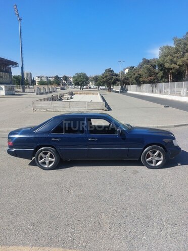 Mercedes E 230 1990, 28,800 km - 2.3 l - Bakı