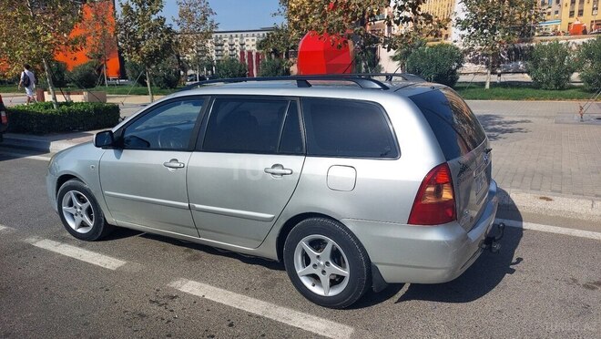 Toyota Corolla 2005, 321,000 km - 1.4 l - Bakı