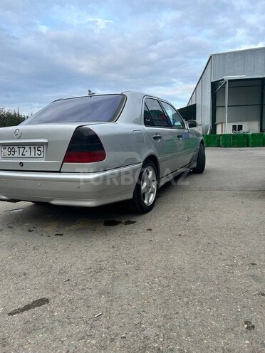 Mercedes C 230 1997, 365,000 km - 2.3 l - Qusar