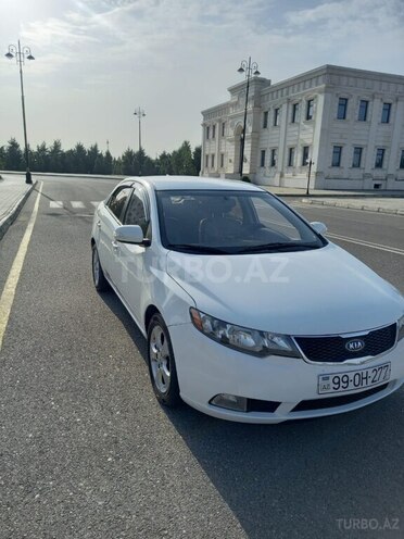 Kia Cerato 2010, 328,000 km - 1.6 l - Ağdaş
