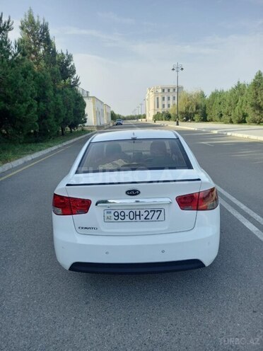 Kia Cerato 2010, 328,000 km - 1.6 l - Ağdaş