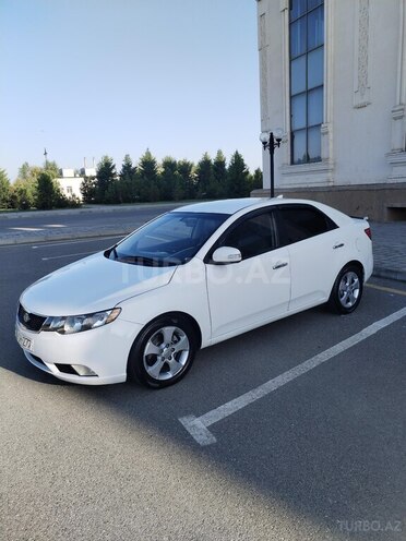 Kia Cerato 2010, 328,000 km - 1.6 l - Ağdaş