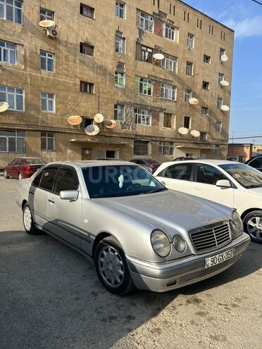 Mercedes E 280 1996, 409,000 km - 2.8 l - Bakı