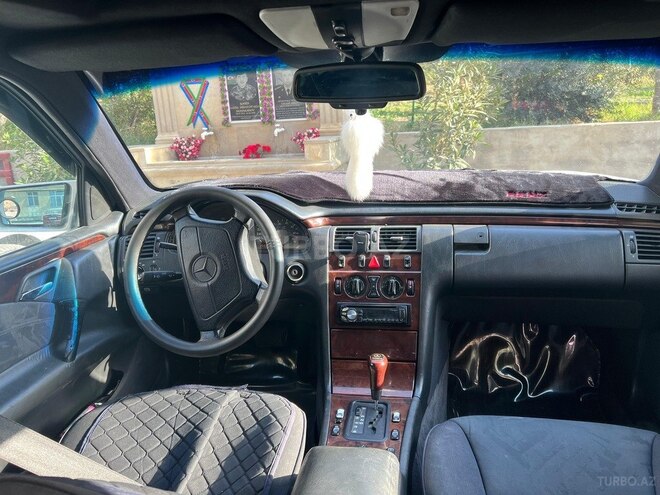Mercedes E 280 1996, 409,000 km - 2.8 l - Bakı