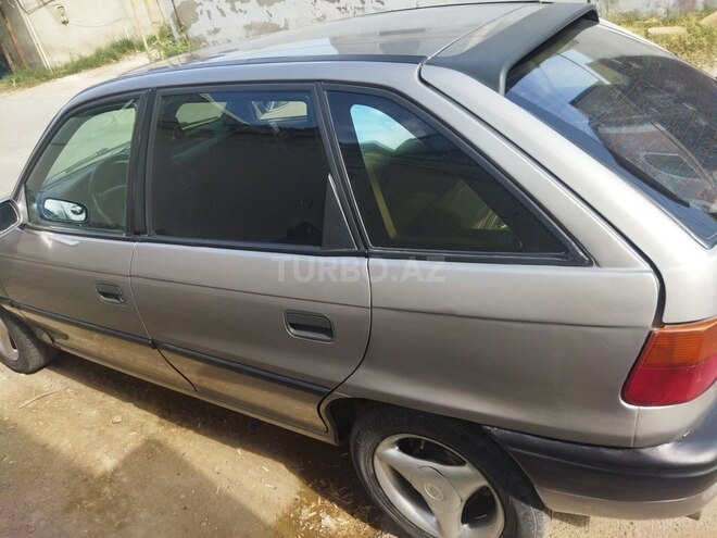 Opel Astra 1995, 358,000 km - 1.4 l - Sumqayıt