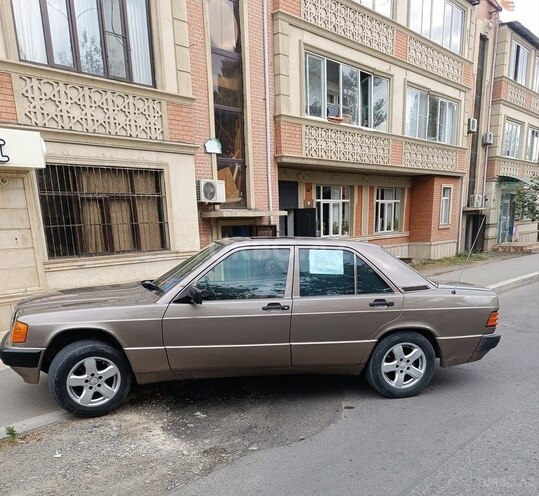 Mercedes 190 1990, 360,000 km - 2.0 l - Gəncə