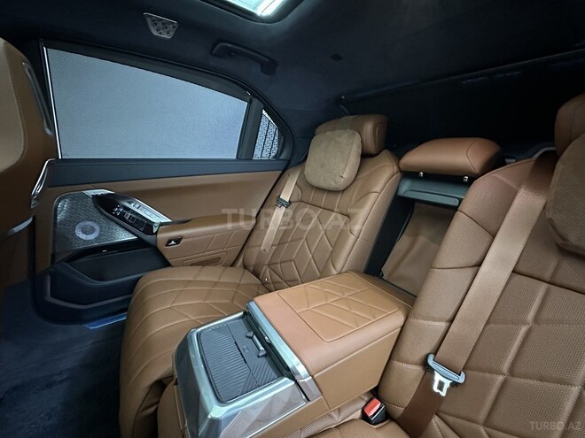 BMW 760-16