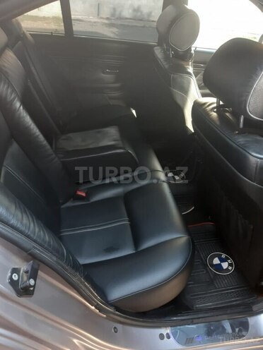 BMW 520 2000, 260,000 km - 2.0 l - Bakı