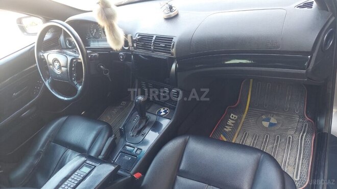 BMW 520 2000, 260,000 km - 2.0 l - Bakı
