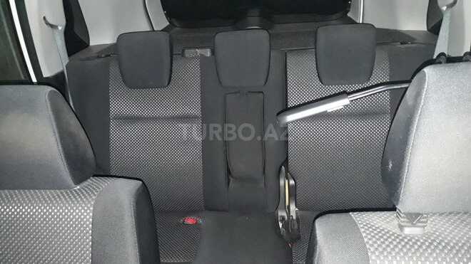 Suzuki Grand Vitara 2006, 29,000 km - 2.0 l - Qazax