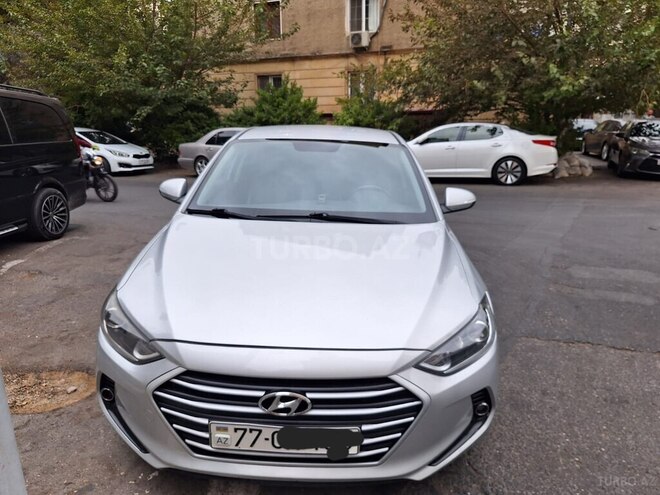 Hyundai Avante 2016, 168,200 km - 1.6 л - Bakı