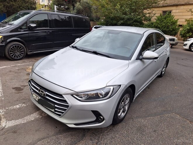 Hyundai Avante 2016, 168,200 km - 1.6 л - Bakı