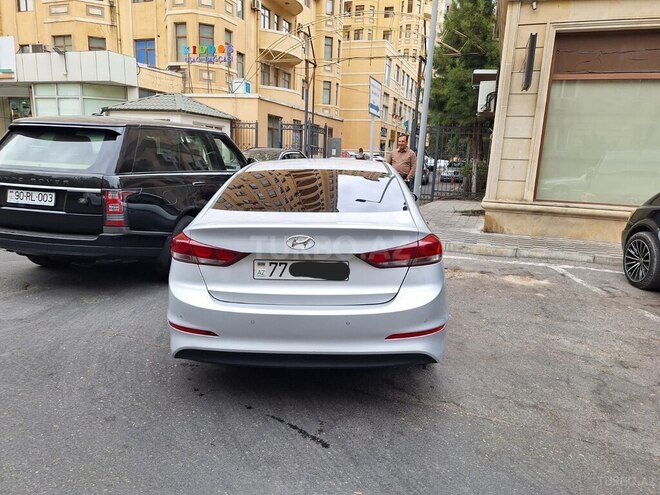Hyundai Avante 2016, 168,200 km - 1.6 л - Bakı