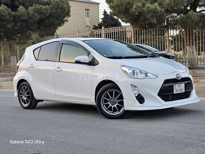 Toyota Aqua 2016, 75,400 km - 1.5 л - Bakı