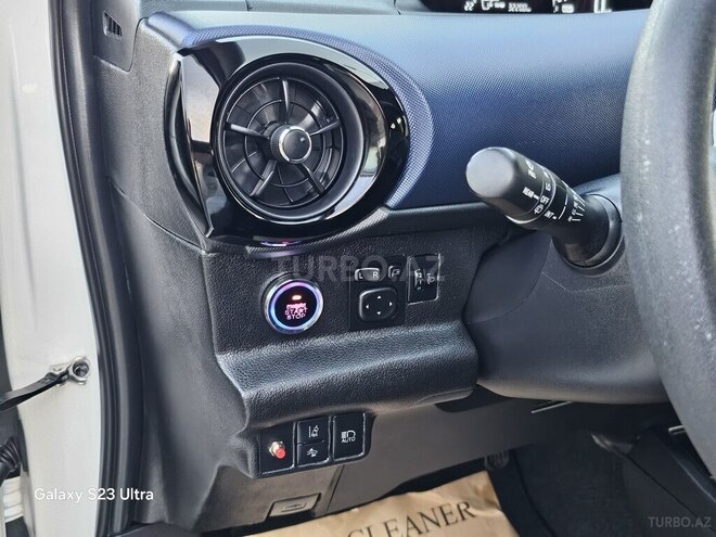 Toyota Aqua 2016, 75,400 km - 1.5 л - Bakı