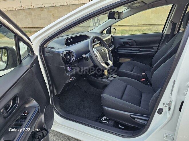 Toyota Aqua 2016, 75,400 km - 1.5 л - Bakı