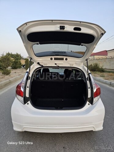 Toyota Aqua 2016, 75,400 km - 1.5 л - Bakı