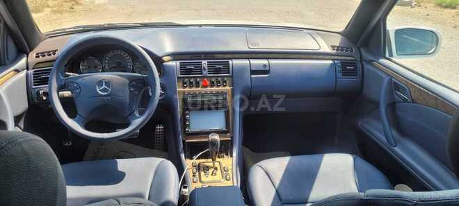 Mercedes E 270 2001, 508,543 km - 2.7 l - Bakı