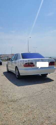 Mercedes E 270 2001, 508,543 km - 2.7 l - Bakı
