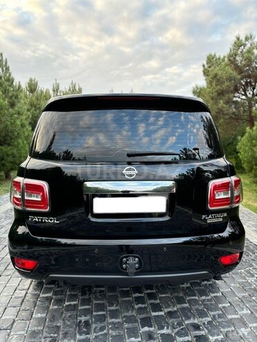 Nissan Patrol 2014, 112,709 km - 5.6 l - Bakı