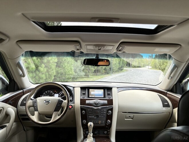 Nissan Patrol 2014, 112,709 km - 5.6 l - Bakı