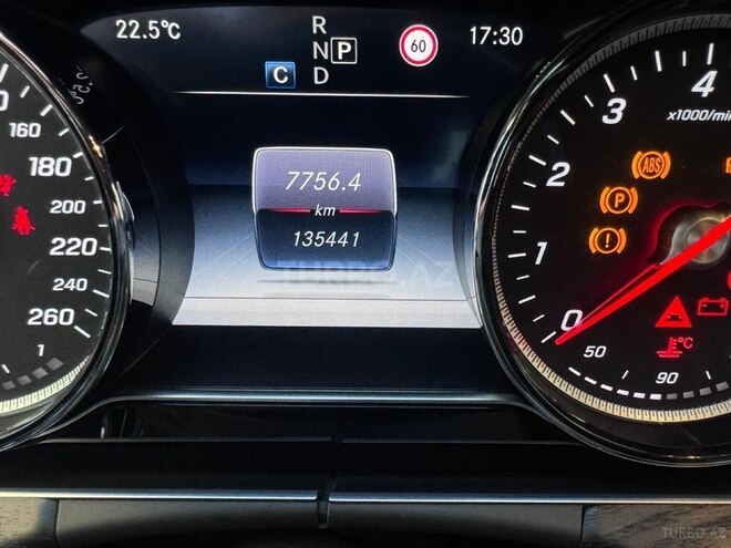 Mercedes E 300 2017, 136,600 km - 2.0 l - Bakı
