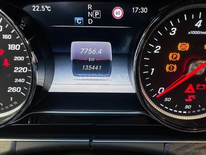 Mercedes E 300 2017, 136,600 km - 2.0 l - Bakı
