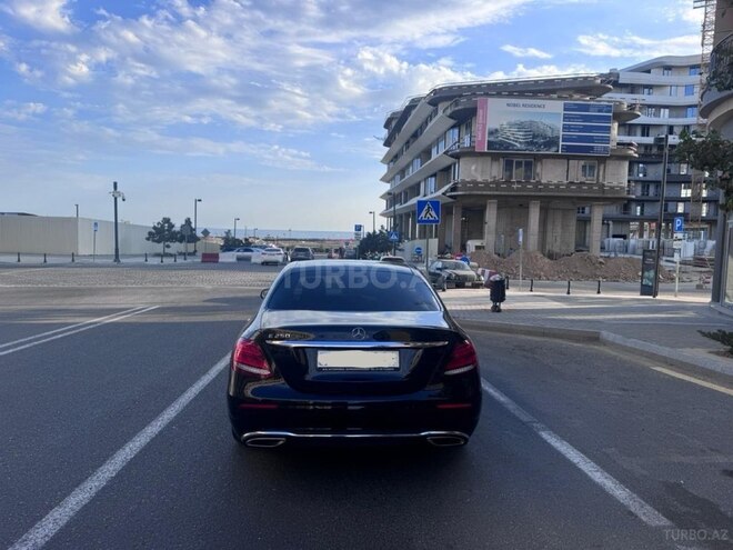 Mercedes E 300 2017, 136,600 km - 2.0 l - Bakı