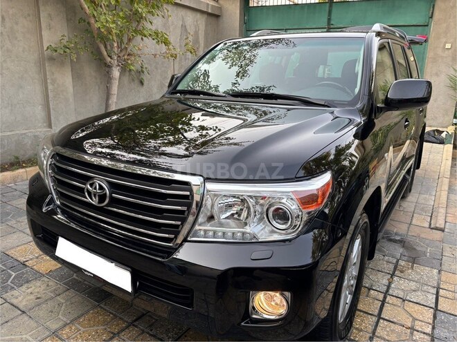 Toyota Land Cruiser-6