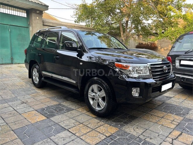 Toyota Land Cruiser-4