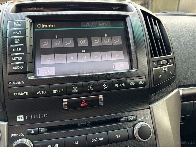 Toyota Land Cruiser-14
